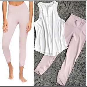 Nike bundle outfit- yoga top and yoga bottoms